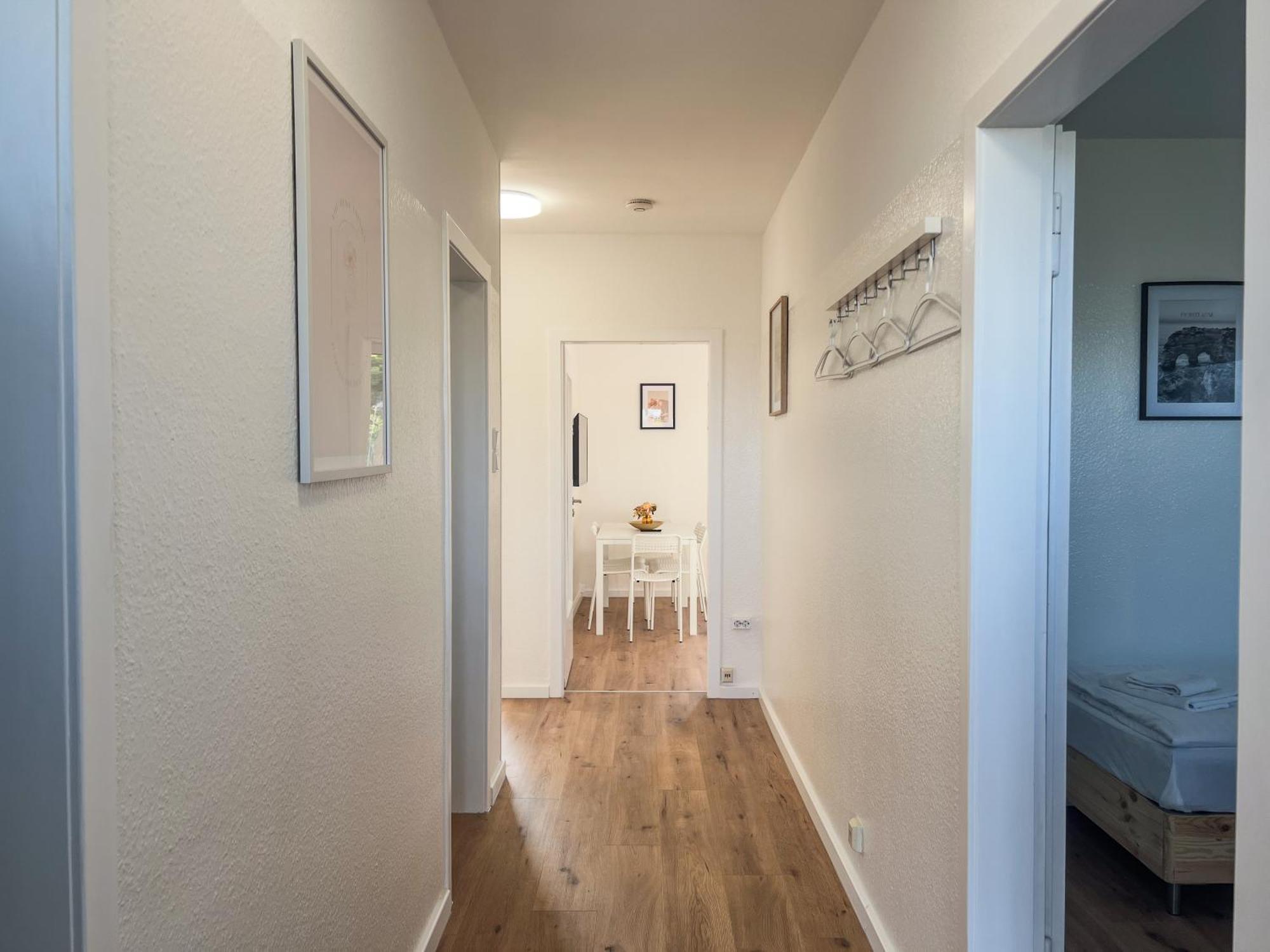 T&k - - 3 With Private Parking 7min Fair And Airport Dus Apartment Dusseldorf